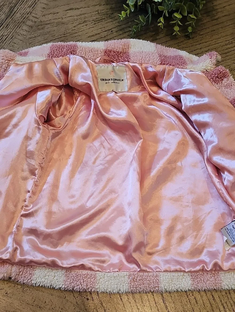 Urban Republic Pink & White Plush Check Puffer Jacket Size 5/6